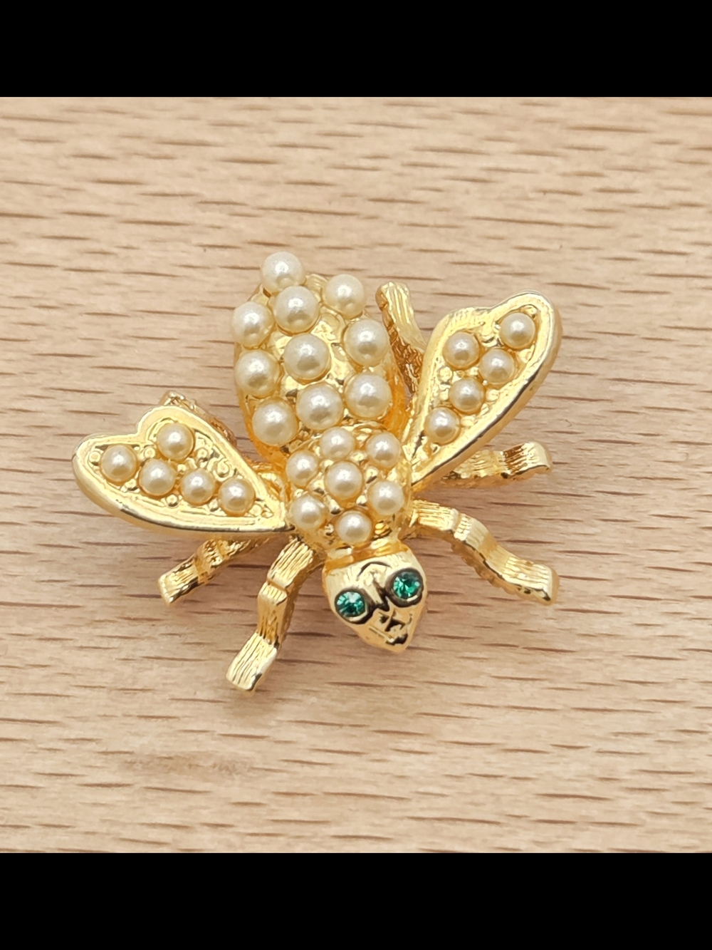 Vintage Joan Rivers Faux Pearl & Emerald Eye Bee Brooch